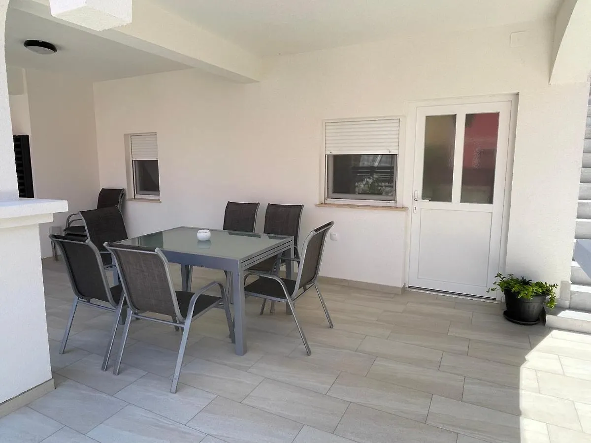 Apartmenthouse Ines Vir Croatia