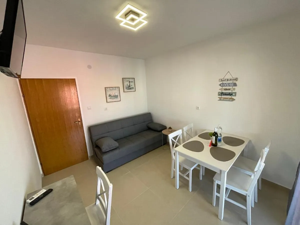 Apartment Apartmenthouse Ines Vir Croatia
