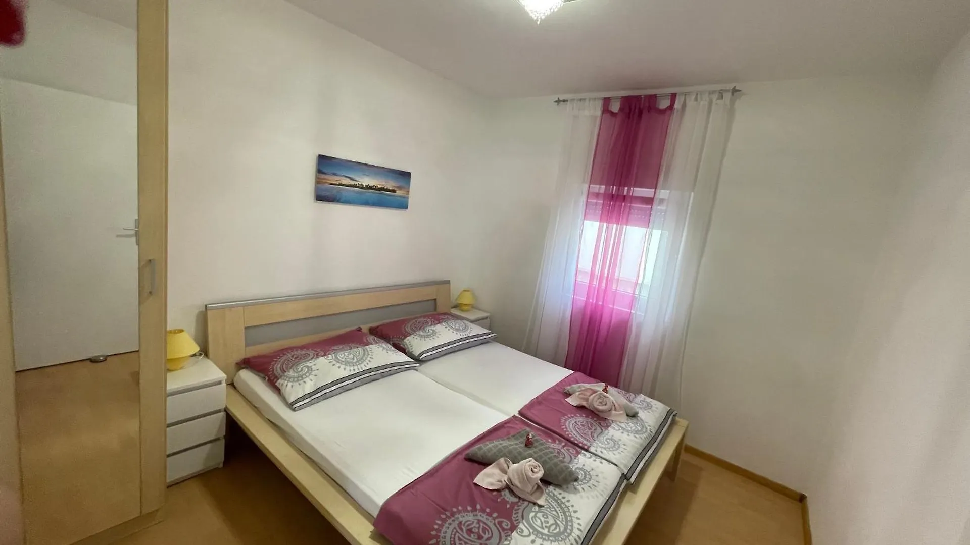 Apartmenthouse Ines Vir Apartment