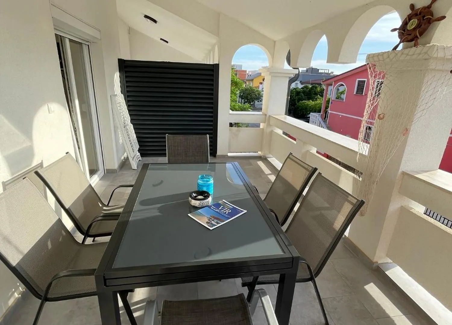 Apartment Apartmenthouse Ines Vir