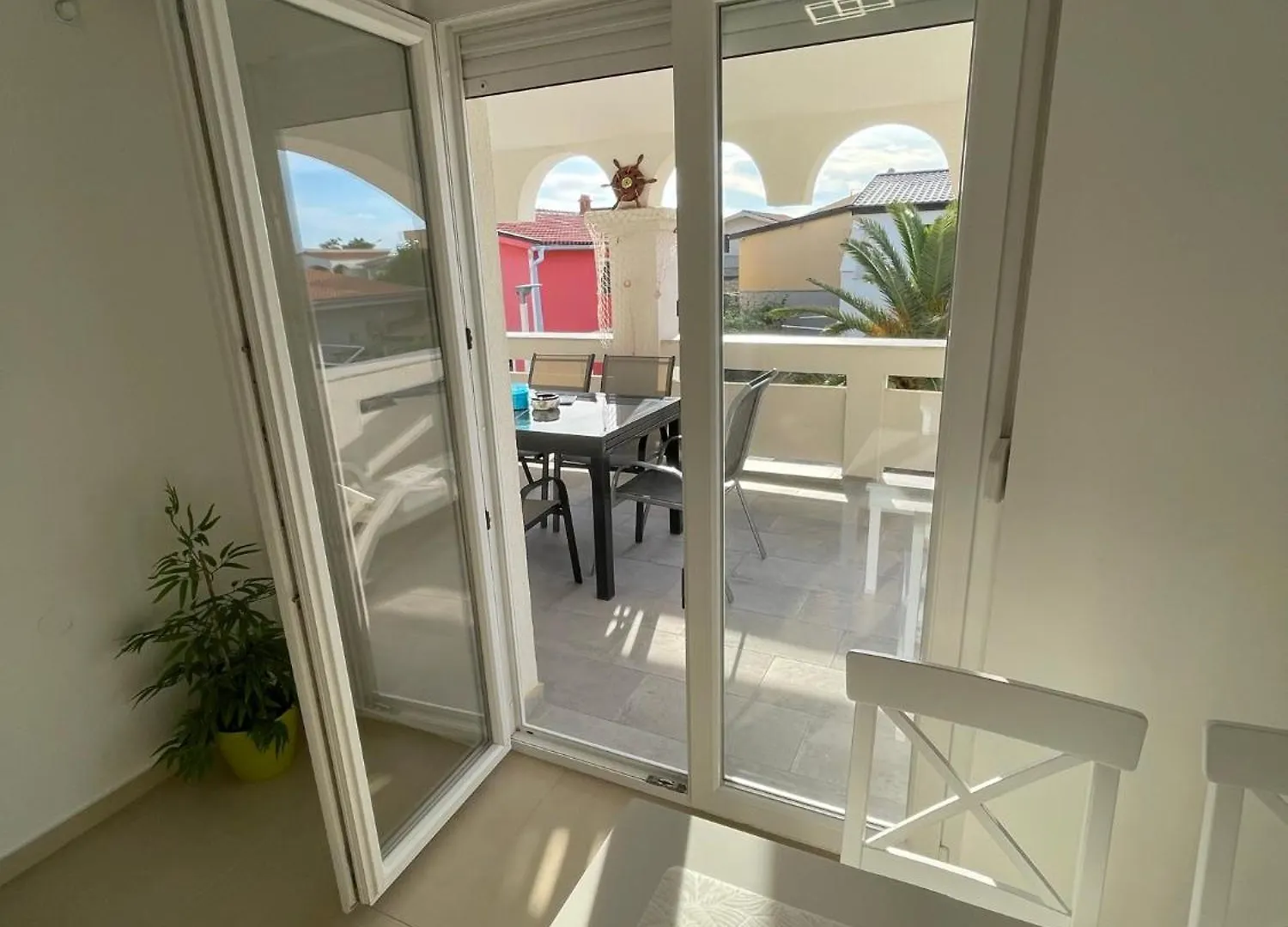 Apartmenthouse Ines Vir 0*,