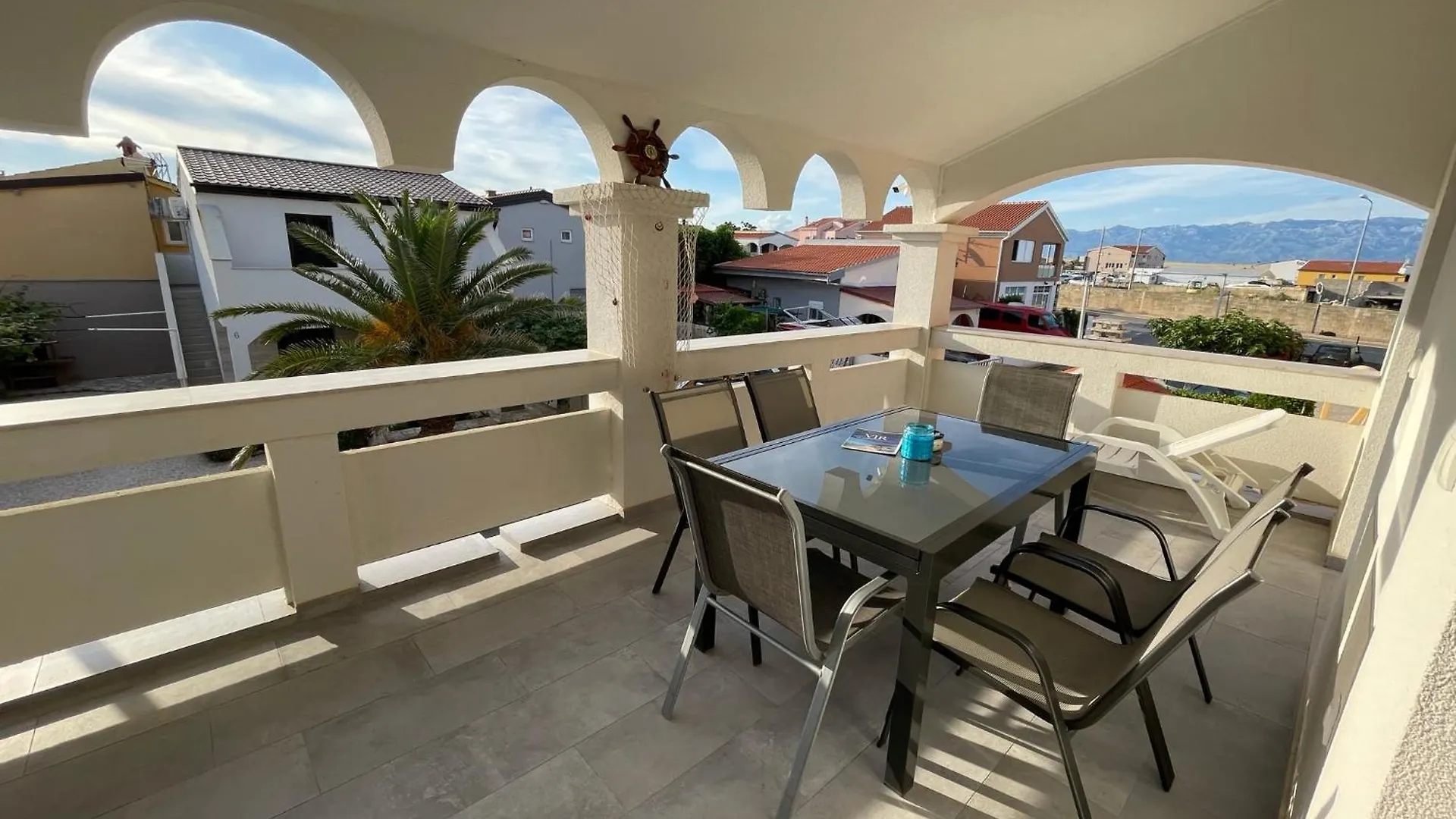 Apartmenthouse Ines Vir Apartment