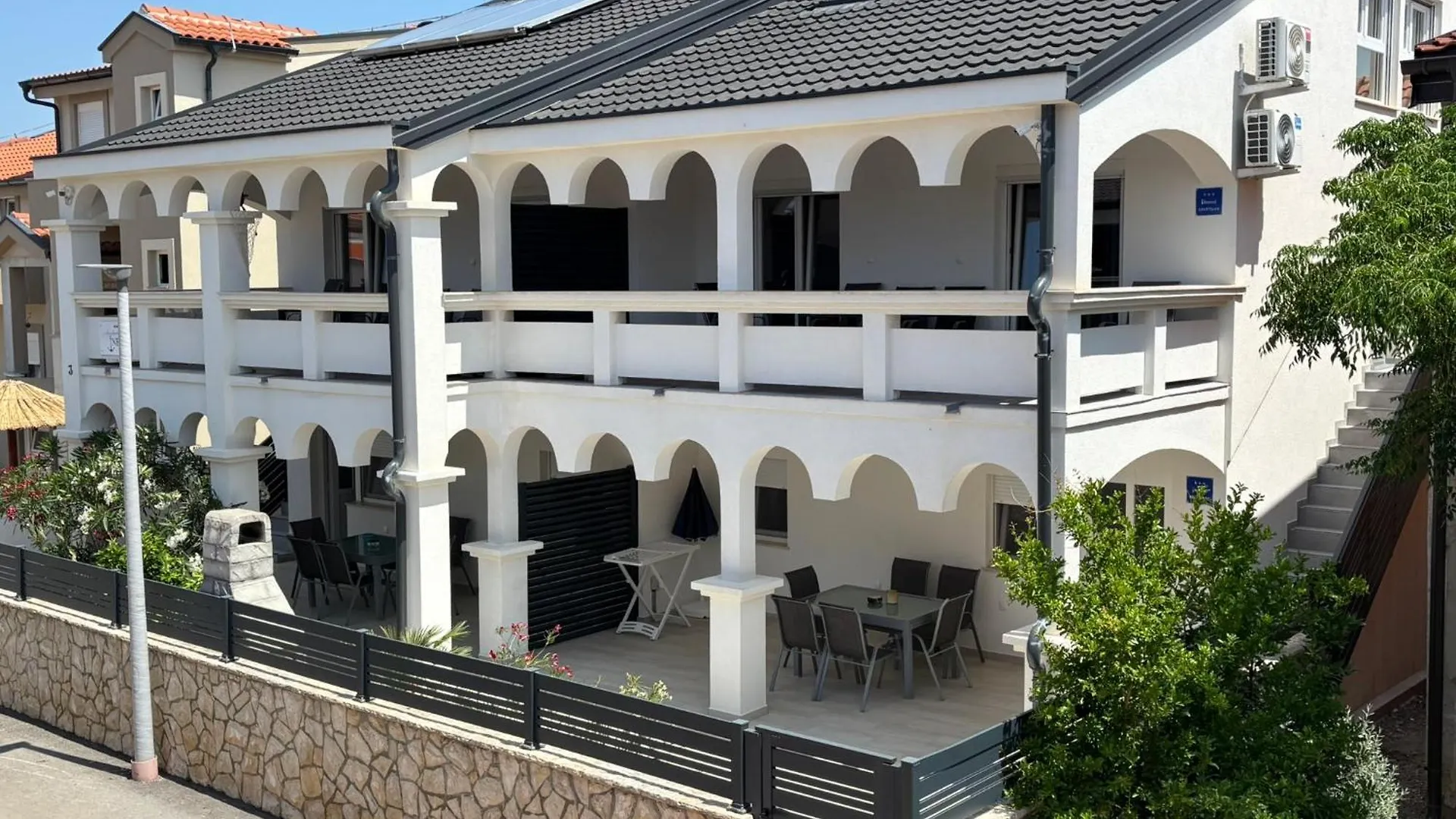 Lejlighed Apartmenthouse Ines Vir