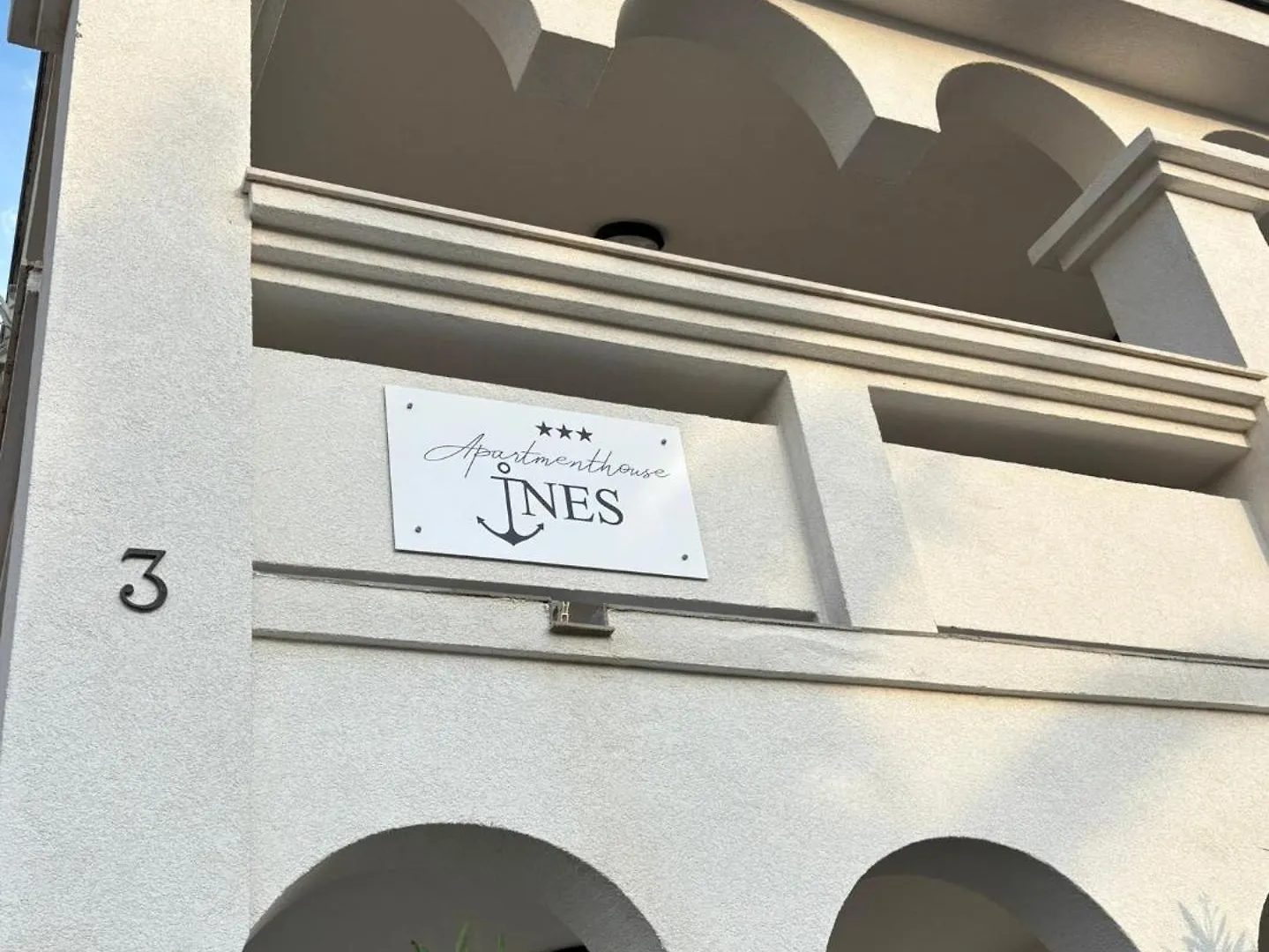 Apartmenthouse Ines Vir 0*,